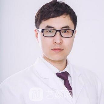 王巖