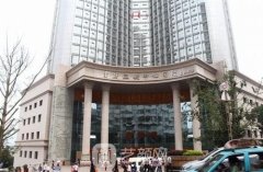 重慶割雙眼皮哪個醫(yī)院好