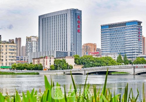 武漢天佑雙眼皮季偉技術