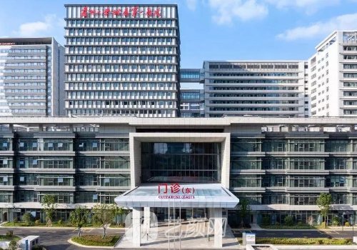 蘇大附一院雙眼皮掛哪個